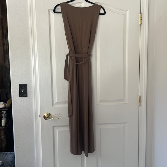 Zenana Maxi Dress. Medium - Picture 6 of 7
